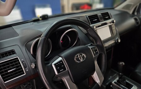 Toyota Land Cruiser Prado 150 рестайлинг 2, 2017 год, 4 090 000 рублей, 7 фотография