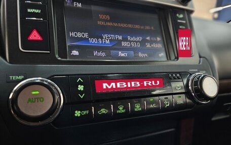 Toyota Land Cruiser Prado 150 рестайлинг 2, 2017 год, 4 090 000 рублей, 10 фотография