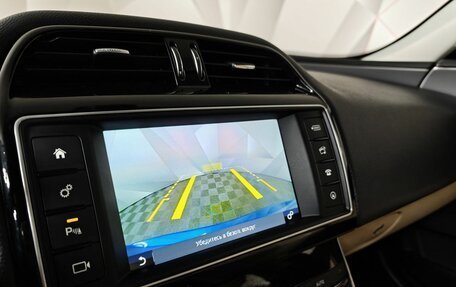 Jaguar XE I рестайлинг, 2016 год, 1 893 000 рублей, 22 фотография