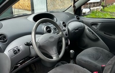 Toyota Yaris I рестайлинг, 2002 год, 300 000 рублей, 1 фотография