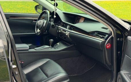 Lexus ES VII, 2013 год, 2 290 000 рублей, 31 фотография
