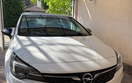 Opel Astra K, 2021 год, 1 560 000 рублей, 2 фотография