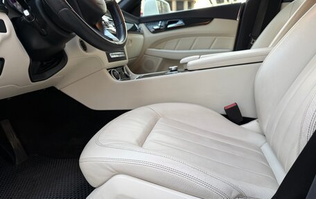 Mercedes-Benz CLS, 2017 год, 2 690 000 рублей, 15 фотография