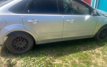 Ford Focus II рестайлинг, 2005 год, 150 000 рублей, 2 фотография
