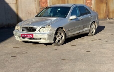 Mercedes-Benz C-Класс, 2002 год, 255 000 рублей, 1 фотография