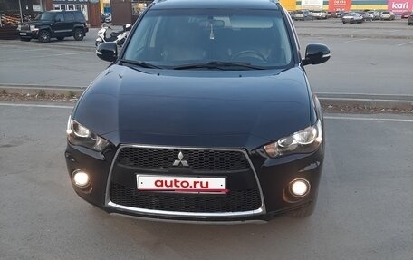Mitsubishi Outlander III рестайлинг 3, 2010 год, 840 000 рублей, 1 фотография