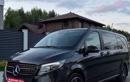 Mercedes-Benz V-Класс, 2024 год, 10 200 000 рублей, 2 фотография