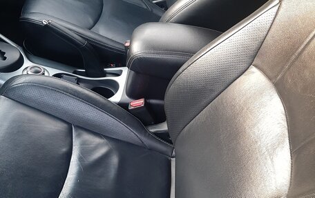 Mitsubishi Outlander III рестайлинг 3, 2010 год, 840 000 рублей, 7 фотография