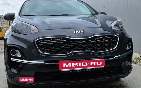KIA Sportage IV рестайлинг, 2018 год, 2 500 000 рублей, 2 фотография