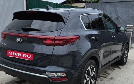 KIA Sportage IV рестайлинг, 2018 год, 2 500 000 рублей, 3 фотография