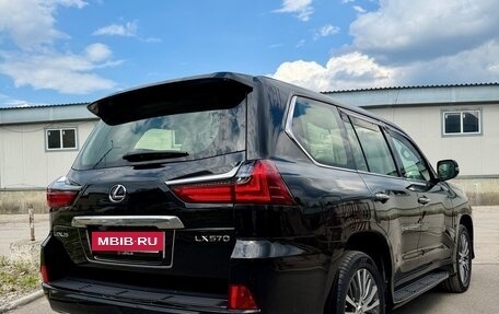 Lexus LX III, 2017 год, 6 580 000 рублей, 8 фотография