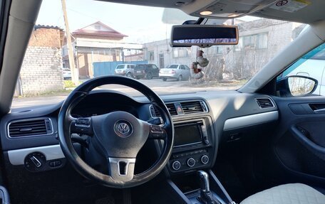 Volkswagen Jetta VI, 2013 год, 1 049 999 рублей, 5 фотография