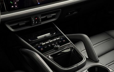 Porsche Cayenne III, 2026 год, 22 300 000 рублей, 18 фотография