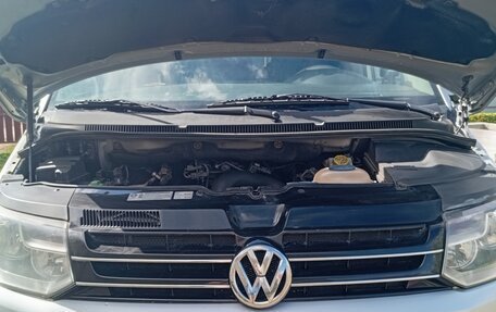 Volkswagen Caravelle T5, 2010 год, 1 500 000 рублей, 12 фотография