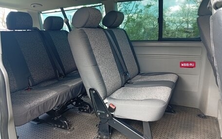 Volkswagen Caravelle T5, 2010 год, 1 500 000 рублей, 4 фотография