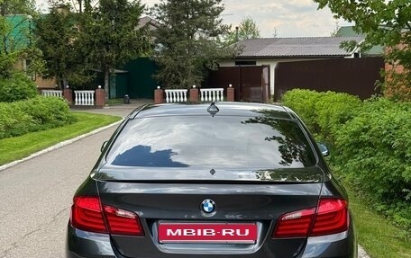 BMW 5 серия, 2011 год, 1 550 000 рублей, 6 фотография