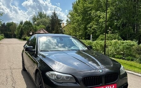 BMW 5 серия, 2011 год, 1 550 000 рублей, 2 фотография