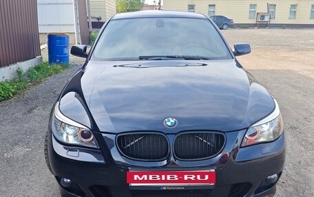 BMW 5 серия, 2007 год, 1 300 000 рублей, 4 фотография