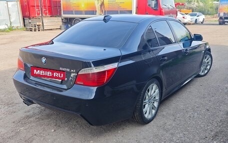 BMW 5 серия, 2007 год, 1 300 000 рублей, 10 фотография