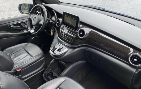 Mercedes-Benz V-Класс, 2018 год, 3 599 000 рублей, 11 фотография