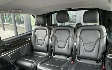 Mercedes-Benz V-Класс, 2018 год, 3 599 000 рублей, 19 фотография