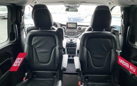 Mercedes-Benz V-Класс, 2018 год, 3 599 000 рублей, 20 фотография