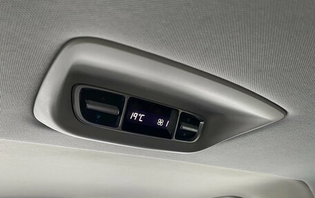 Mercedes-Benz V-Класс, 2018 год, 3 599 000 рублей, 24 фотография