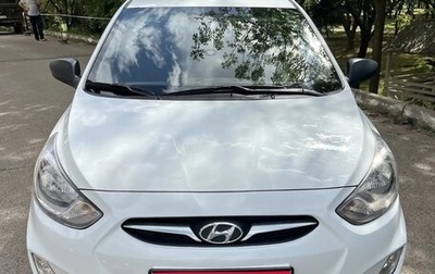 Hyundai Solaris II рестайлинг, 2013 год, 795 000 рублей, 1 фотография