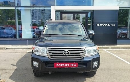 Toyota Land Cruiser 200, 2014 год, 4 099 000 рублей, 2 фотография