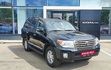 Toyota Land Cruiser 200, 2014 год, 4 099 000 рублей, 3 фотография