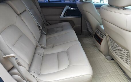 Toyota Land Cruiser 200, 2014 год, 4 099 000 рублей, 11 фотография