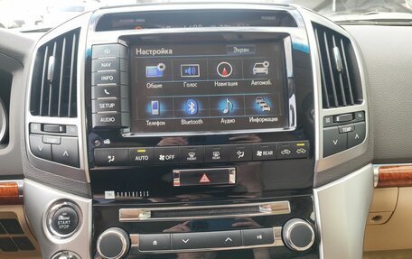 Toyota Land Cruiser 200, 2014 год, 4 099 000 рублей, 16 фотография
