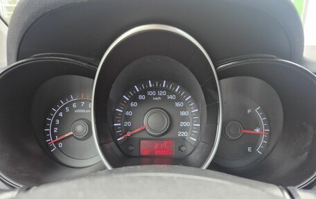 KIA Rio III рестайлинг, 2015 год, 671 000 рублей, 14 фотография