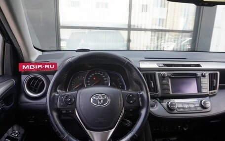 Toyota RAV4, 2013 год, 1 850 000 рублей, 12 фотография