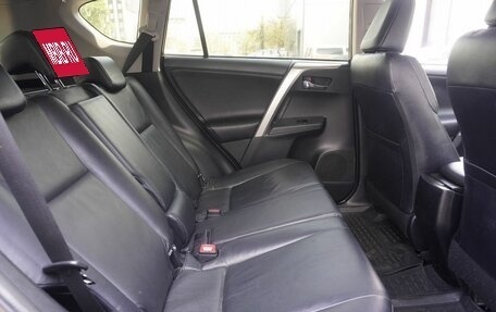 Toyota RAV4, 2013 год, 1 850 000 рублей, 10 фотография