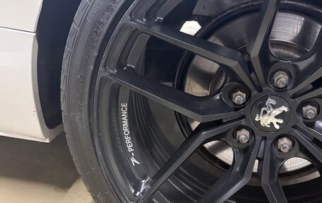Peugeot RCZ I рестайлинг, 2013 год, 1 500 000 рублей, 17 фотография
