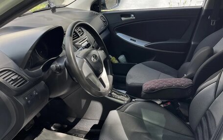 Hyundai Solaris II рестайлинг, 2013 год, 795 000 рублей, 13 фотография