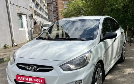 Hyundai Solaris II рестайлинг, 2013 год, 795 000 рублей, 6 фотография