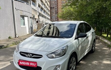 Hyundai Solaris II рестайлинг, 2013 год, 795 000 рублей, 15 фотография