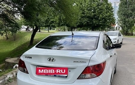 Hyundai Solaris II рестайлинг, 2013 год, 795 000 рублей, 10 фотография
