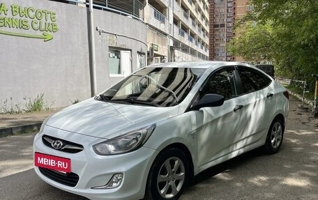 Hyundai Solaris II рестайлинг, 2013 год, 795 000 рублей, 14 фотография