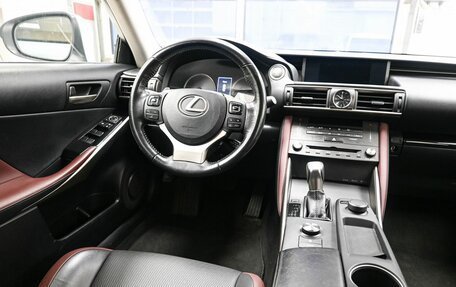 Lexus IS III, 2019 год, 2 495 000 рублей, 8 фотография