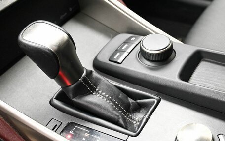 Lexus IS III, 2019 год, 2 495 000 рублей, 19 фотография