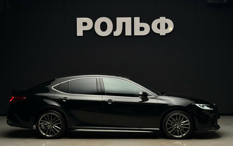 Toyota Camry, 2024 год, 3 700 000 рублей, 5 фотография