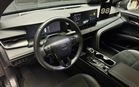 Toyota Camry, 2024 год, 3 700 000 рублей, 13 фотография
