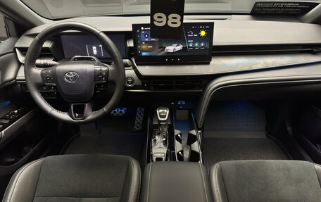 Toyota Camry, 2024 год, 3 700 000 рублей, 12 фотография