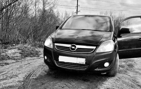 Opel Zafira B, 2011 год, 590 000 рублей, 3 фотография