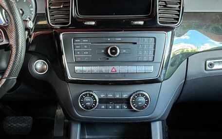 Mercedes-Benz GLS, 2017 год, 4 400 000 рублей, 22 фотография