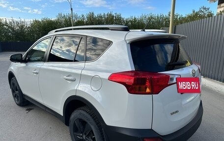 Toyota RAV4, 2014 год, 2 330 000 рублей, 12 фотография
