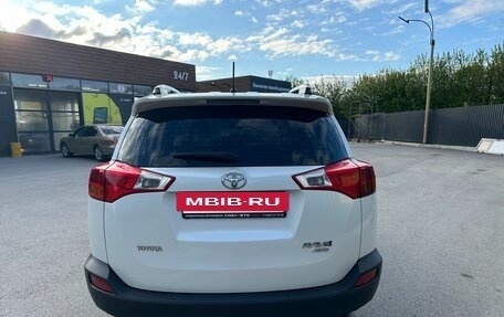 Toyota RAV4, 2014 год, 2 330 000 рублей, 6 фотография